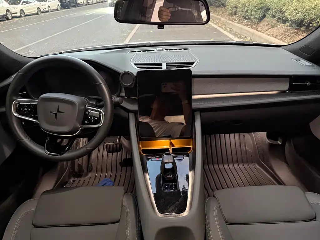 Polestar Polestar 2 — миниатюра 12
