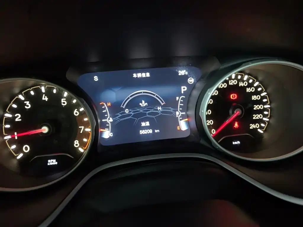 Jeep Compass — миниатюра 12