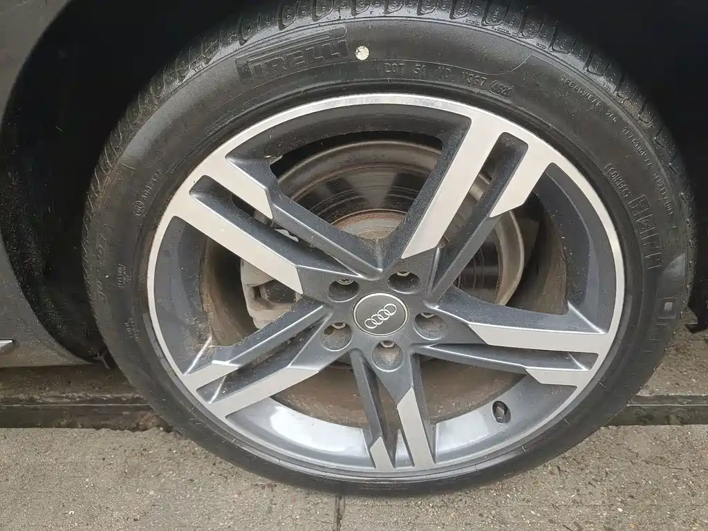 Audi A4L — миниатюра 11