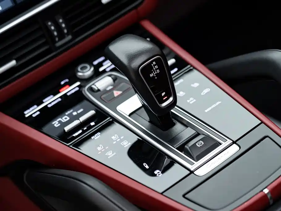 PORSCHE CAYENNE NEW ENERGY