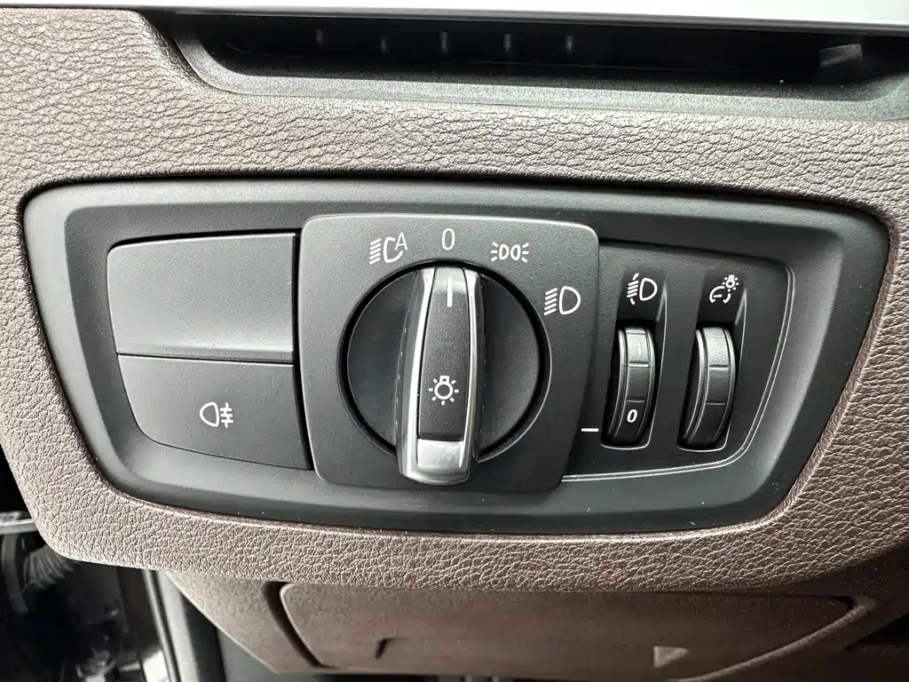 BMW X1 — миниатюра 13