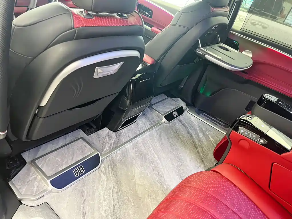 Toyota Granvia — миниатюра 11