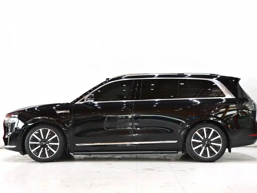 AITO ASK THE WORLD M9