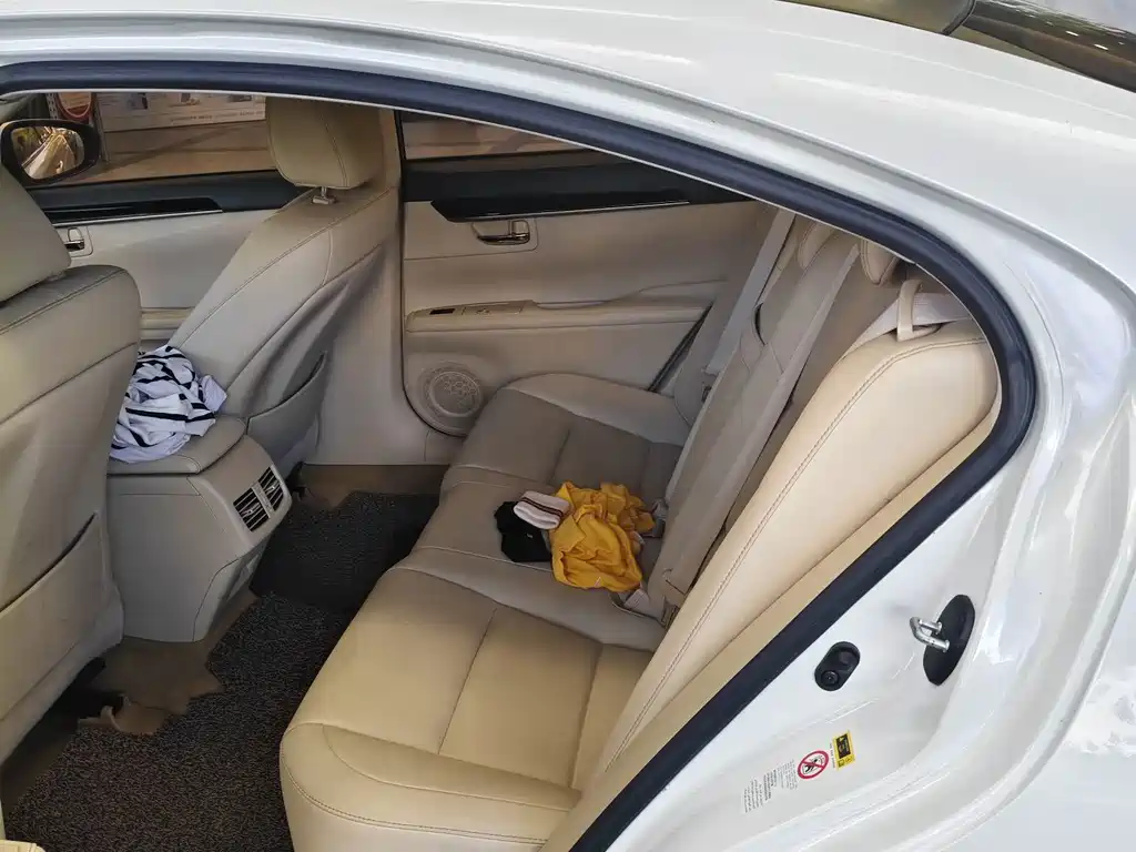 Lexus ES — миниатюра 4