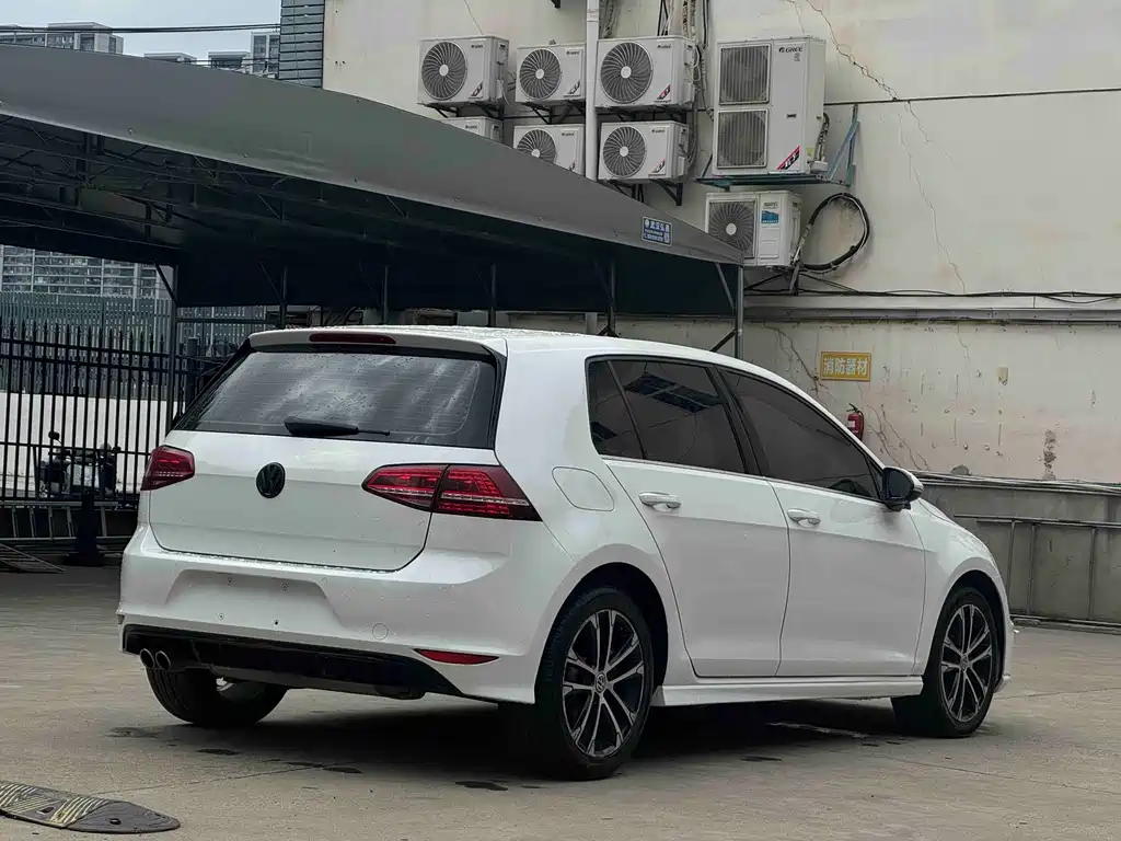 Volkswagen Golf — миниатюра 7