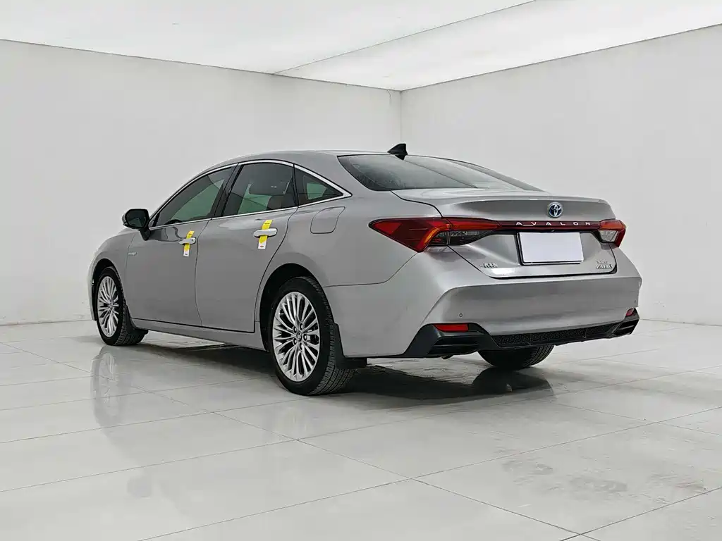 Toyota Avalon 2019 2.5L XLE Luxury V