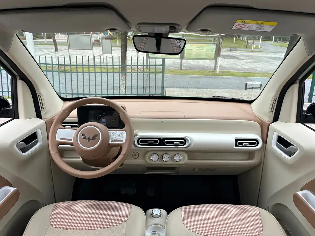 Wuling MINIEV — миниатюра 24