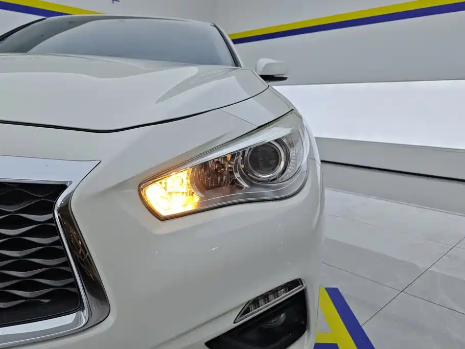 Infiniti Q50L — миниатюра 5