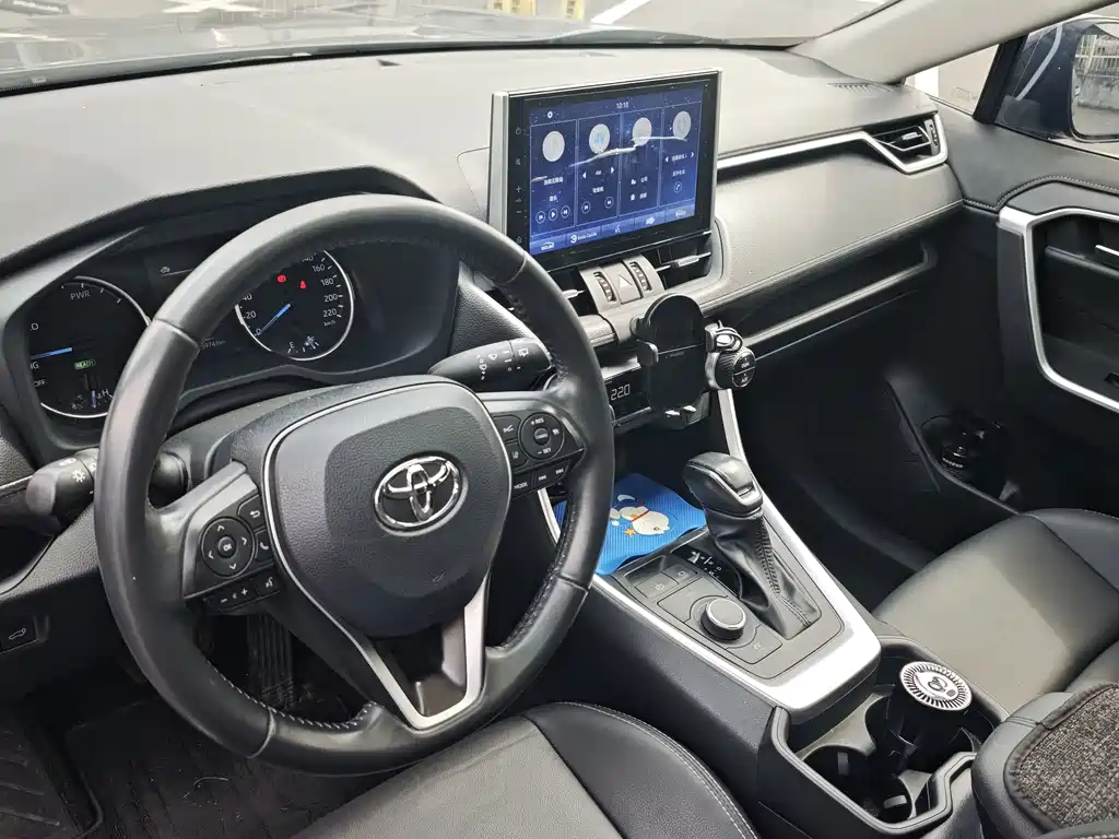 Toyota Wildlander — миниатюра 8