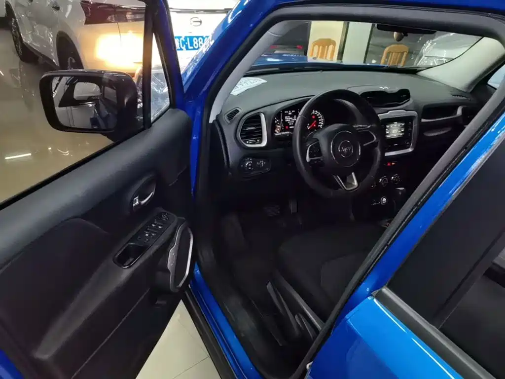 Jeep Renegade — миниатюра 16