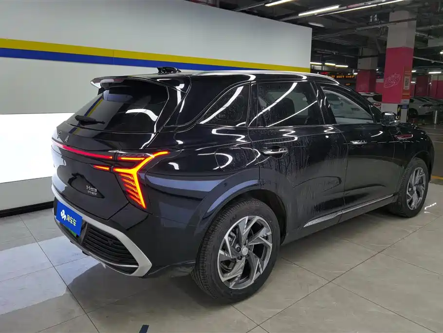 Hongqi HONGQI HS3 PHEV