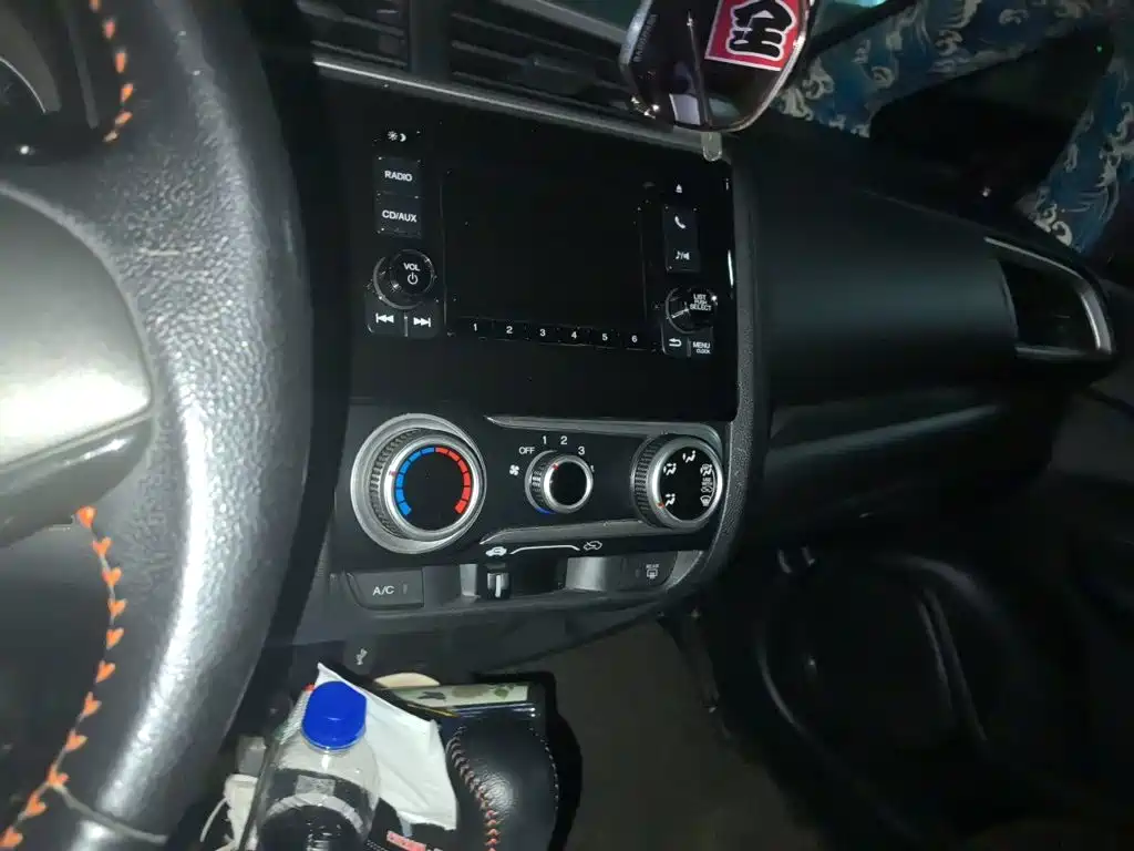 Honda Fit — миниатюра 9