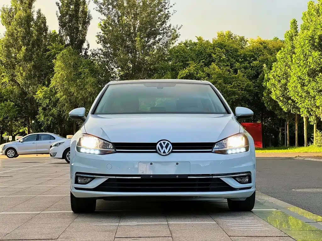 Volkswagen Golf — миниатюра 4