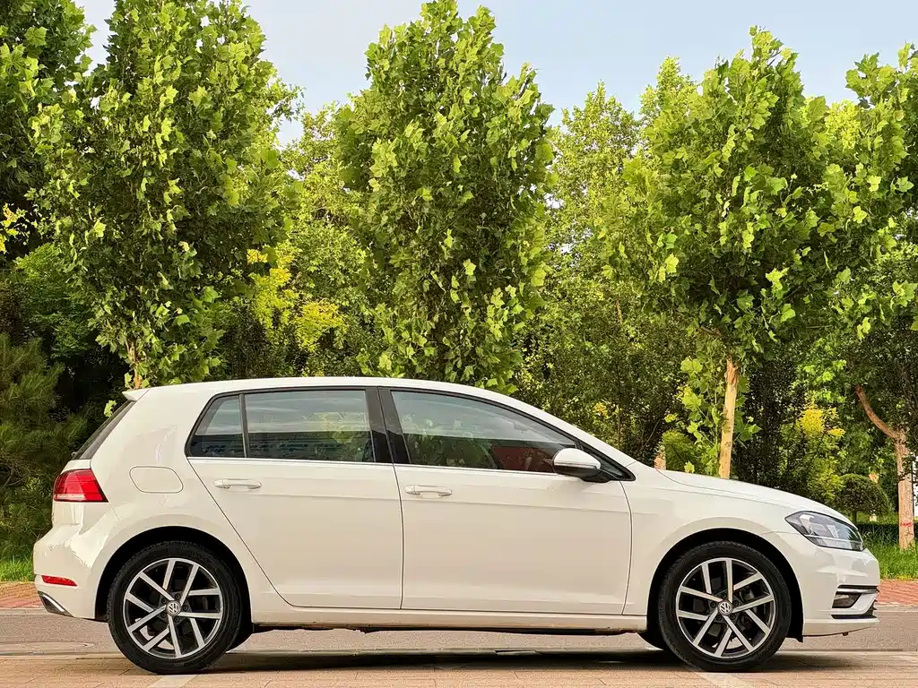 Volkswagen Golf — миниатюра 3