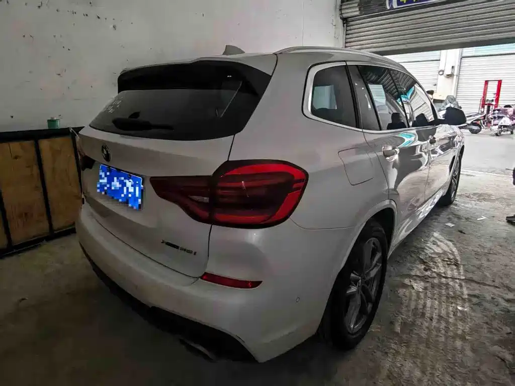 BMW X3 — миниатюра 11
