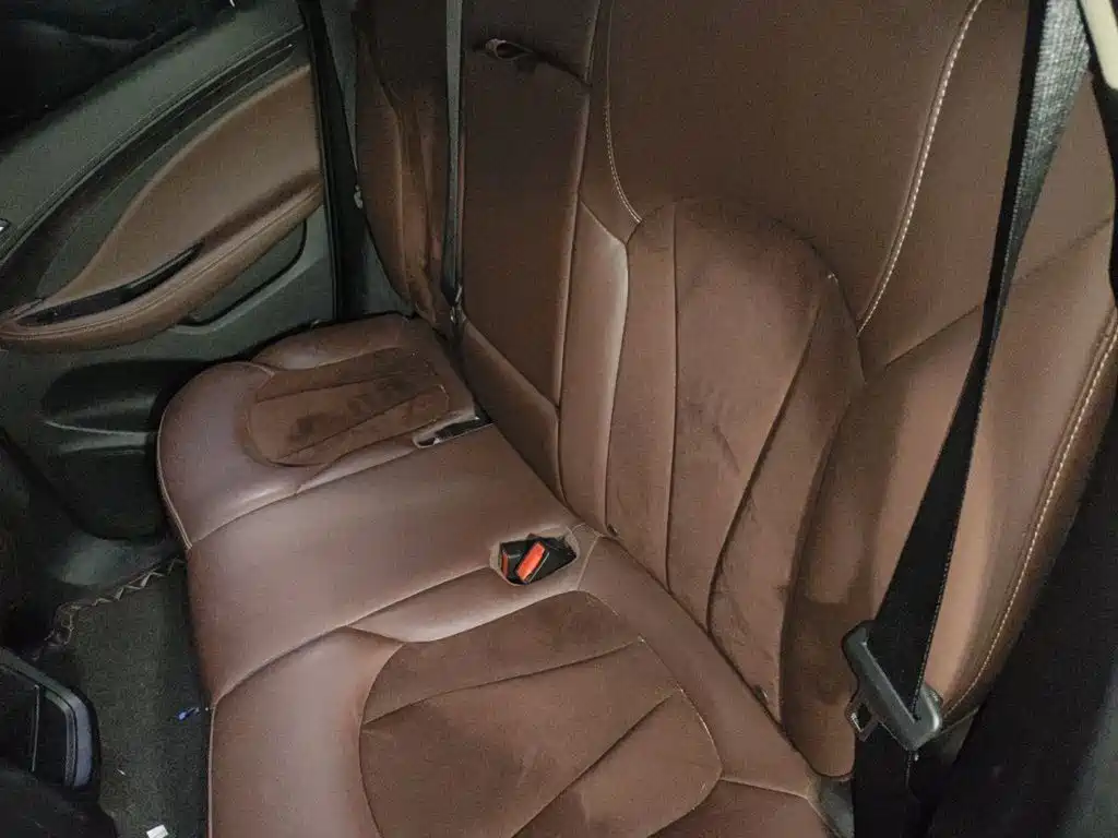 Buick Envision Plus — миниатюра 18