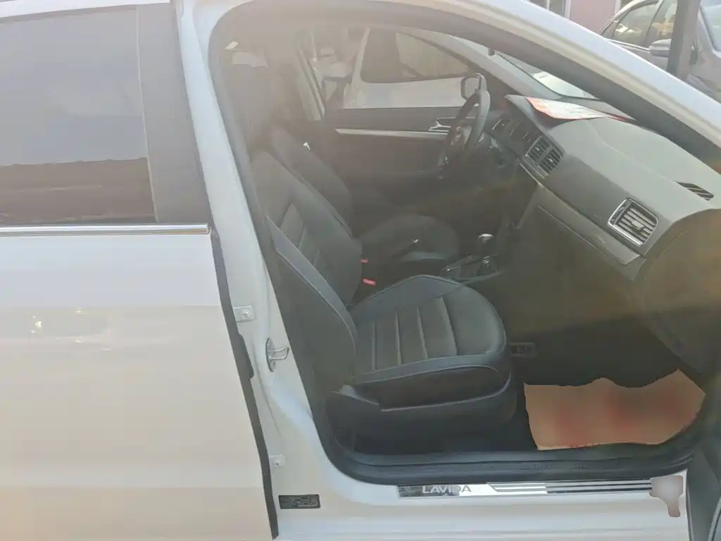 Volkswagen Lavida — миниатюра 25