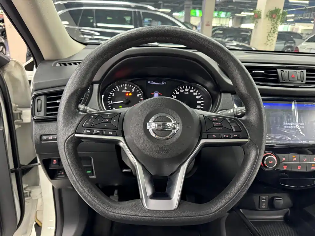 Nissan X-Trail — миниатюра 10
