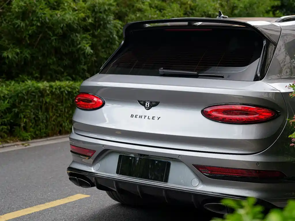 Bentley Bentayga — миниатюра 2