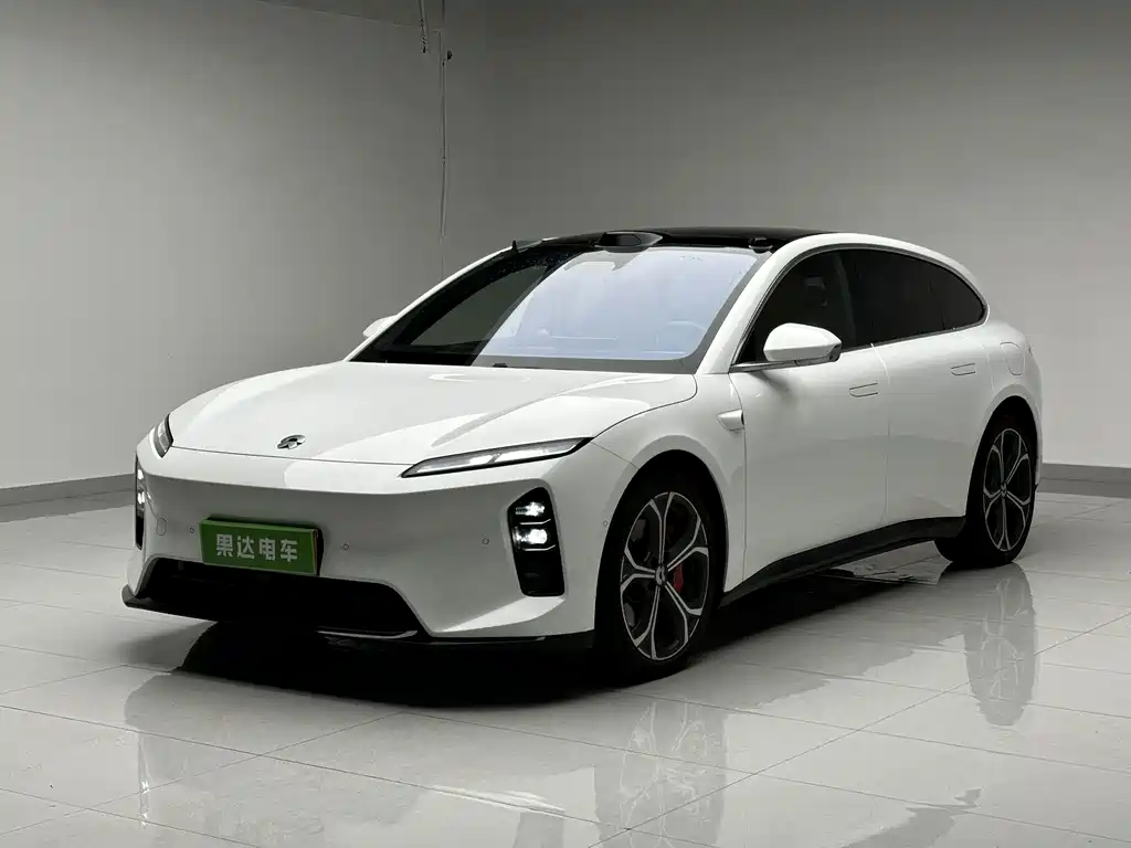 NIO ET5T