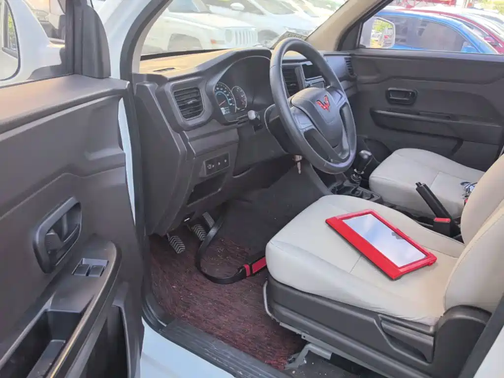 Wuling Hongguang V — миниатюра 16