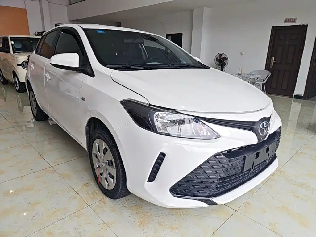 Toyota Vios FS — миниатюра 4