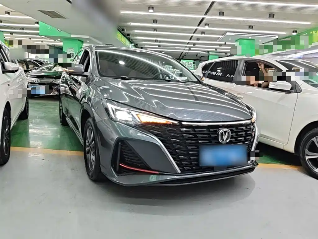 Changan Eado — миниатюра 4