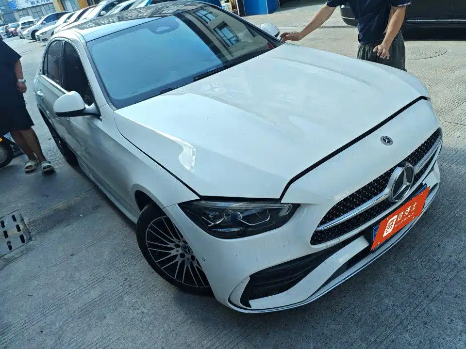 Mercedes-Benz C-Class — миниатюра 2