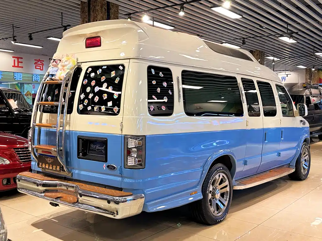 Ford E350 2014 5.4L AT