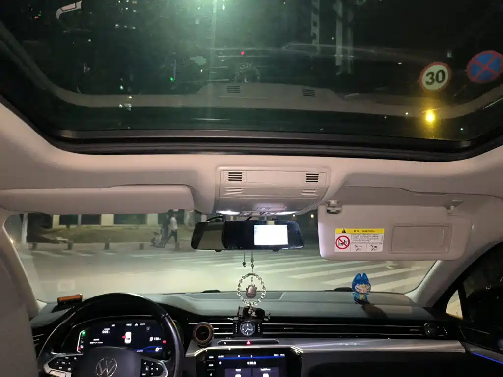 Volkswagen Magotan PHEV — миниатюра 19