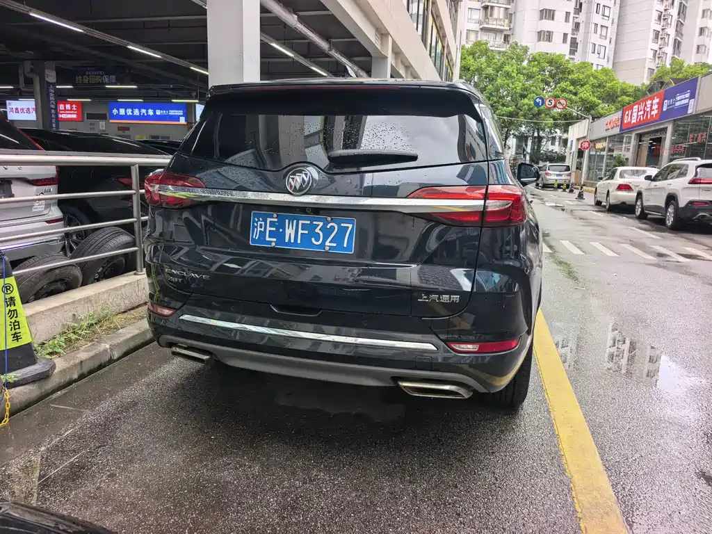 Buick Enclave — миниатюра 5