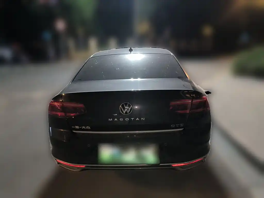 Volkswagen Magotan PHEV — миниатюра 5
