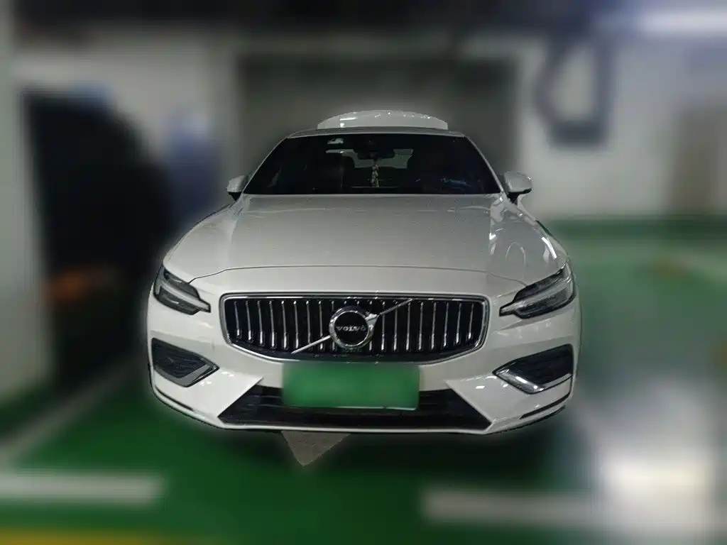 Volvo S60 — миниатюра 23