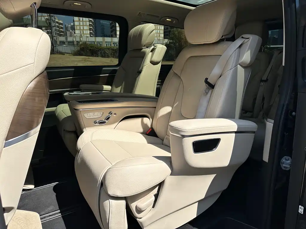 MERCEDES-BENZ V CLASS