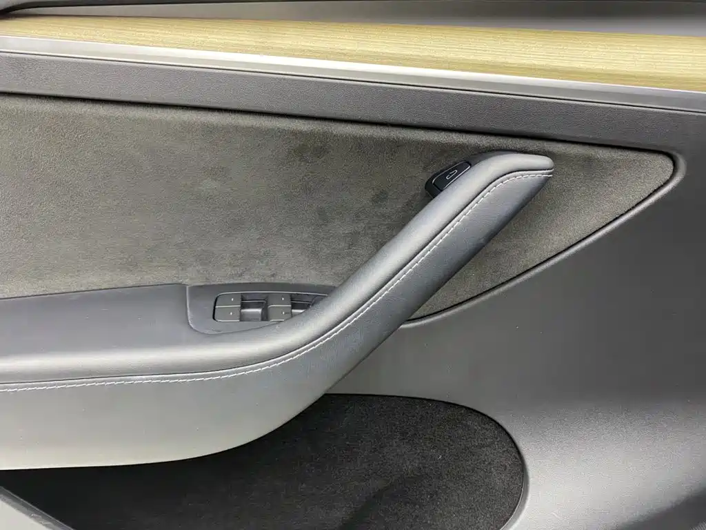 Tesla Model Y — фотографии объявления, Фото 24