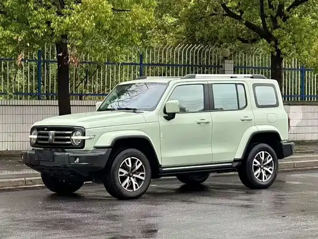 2022 TANK 300