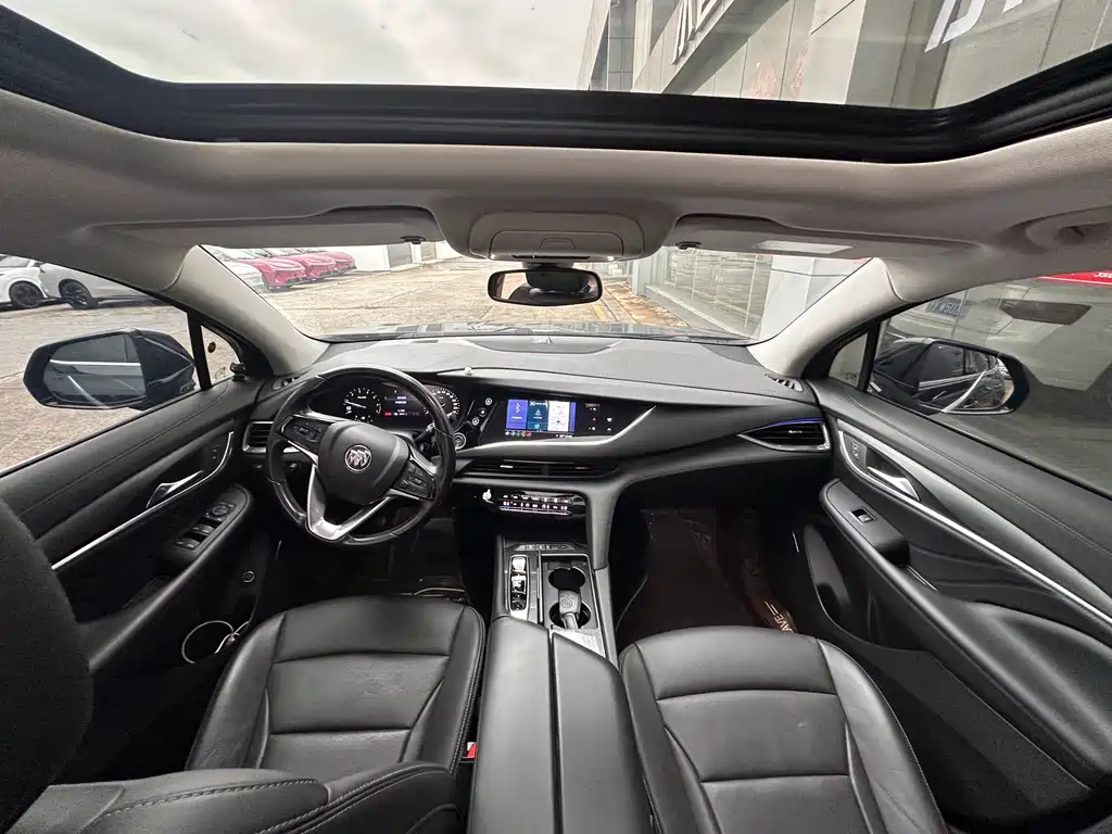 Buick Enclave — миниатюра 10