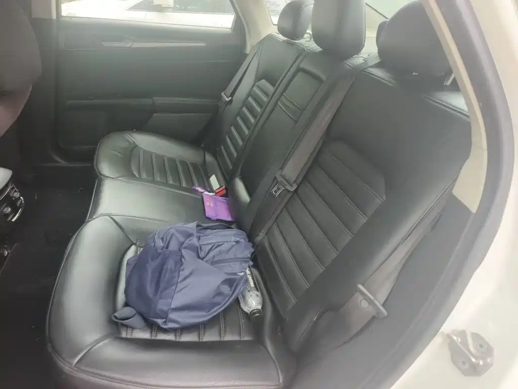 Ford Mondeo — миниатюра 13
