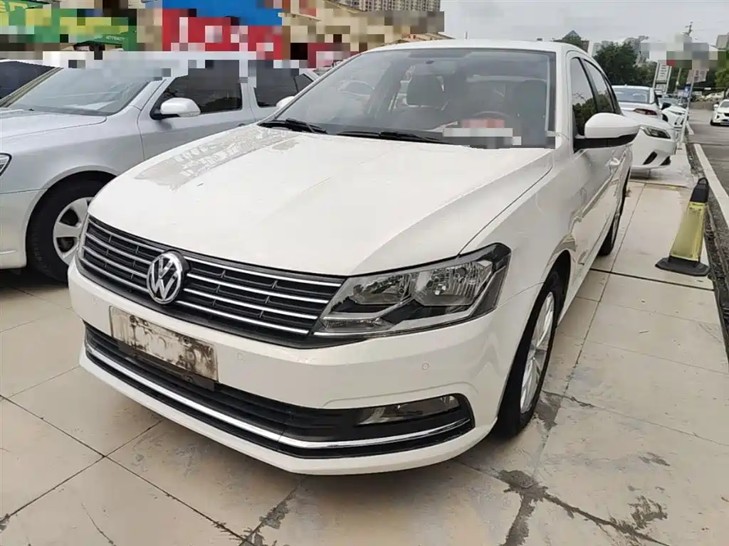 Volkswagen Lavida 2015