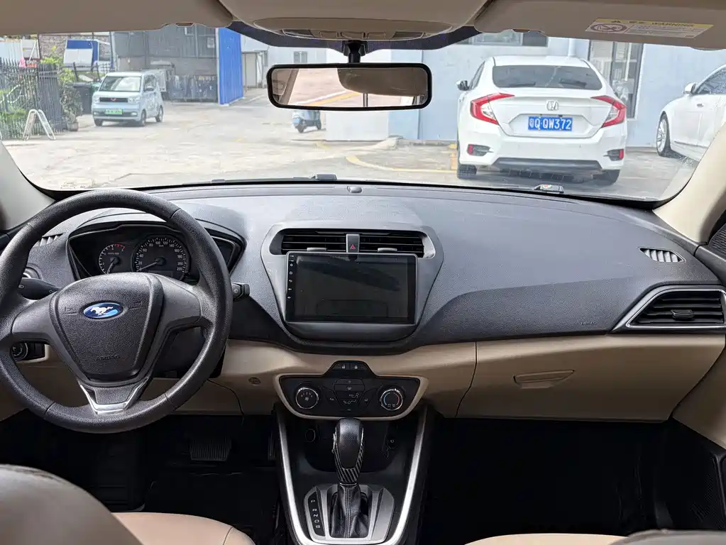 Ford Escort — миниатюра 6