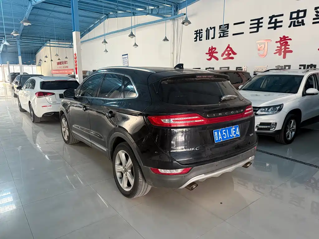 Lincoln MKC — миниатюра 8