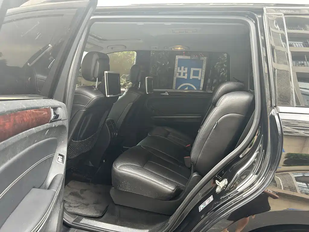 Mercedes-Benz GL-Class — миниатюра 13