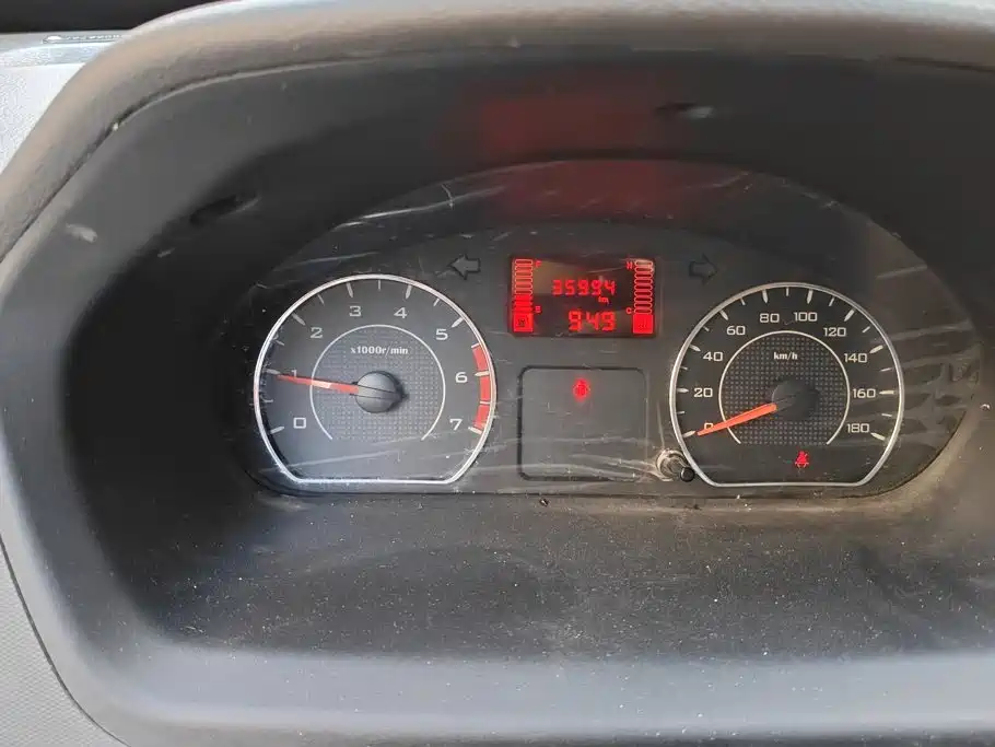 Wuling Rongguang — миниатюра 14