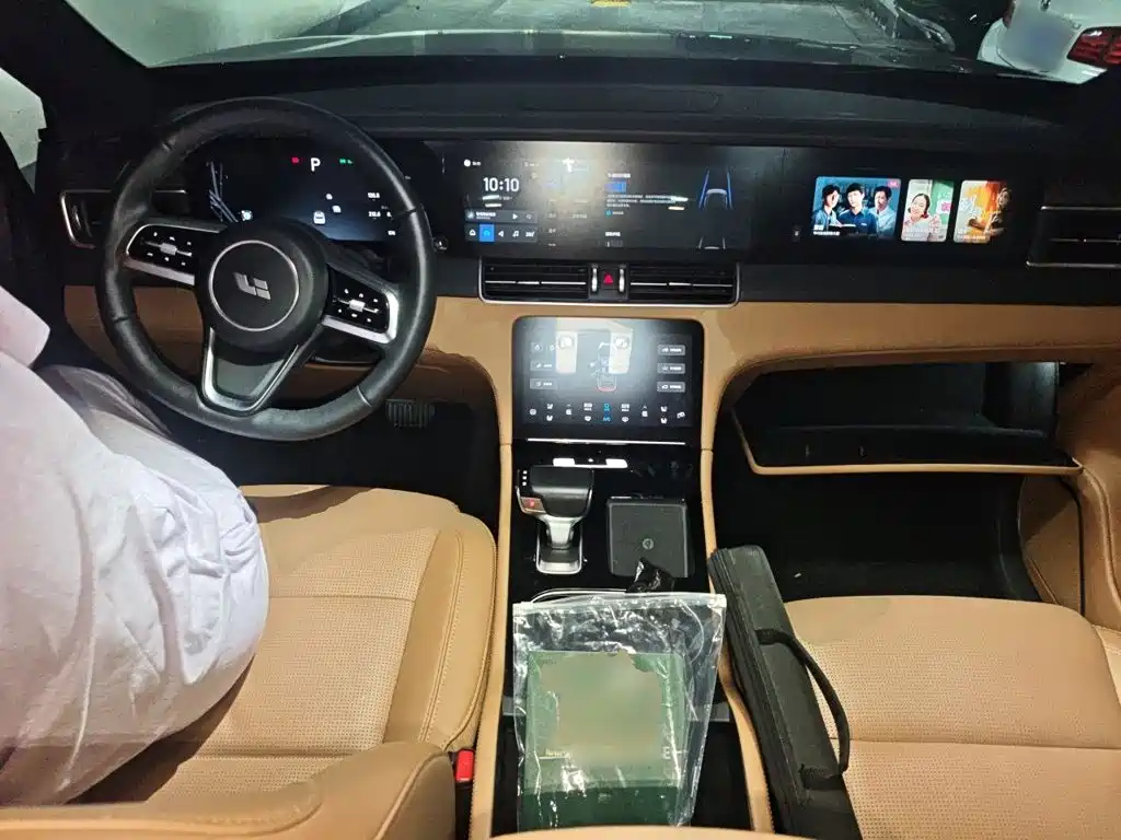 Li Auto Li ONE — миниатюра 10