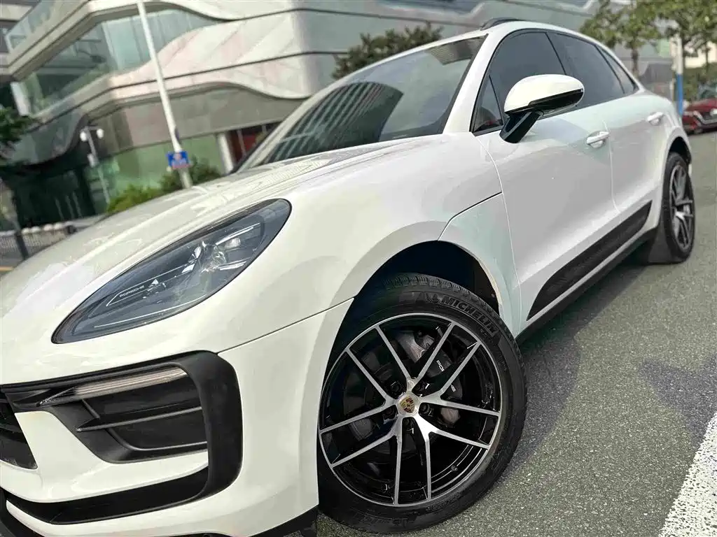 Porsche Macan — миниатюра 10