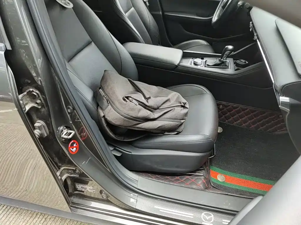 Mazda 3 Axela — миниатюра 25