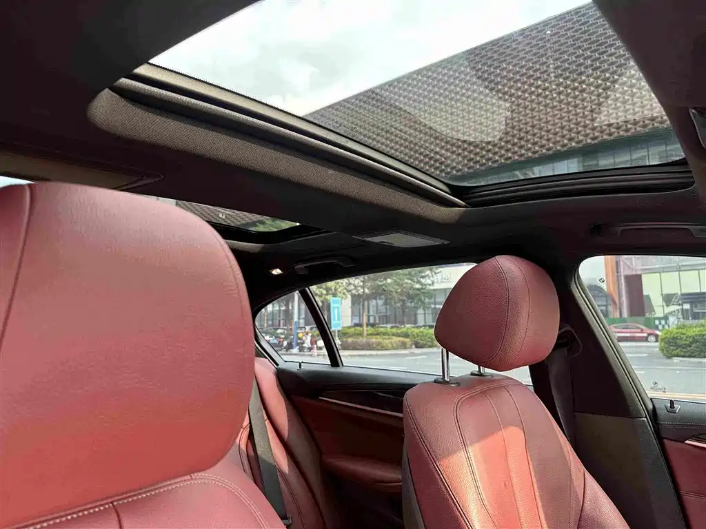 BMW 5 Series — миниатюра 22