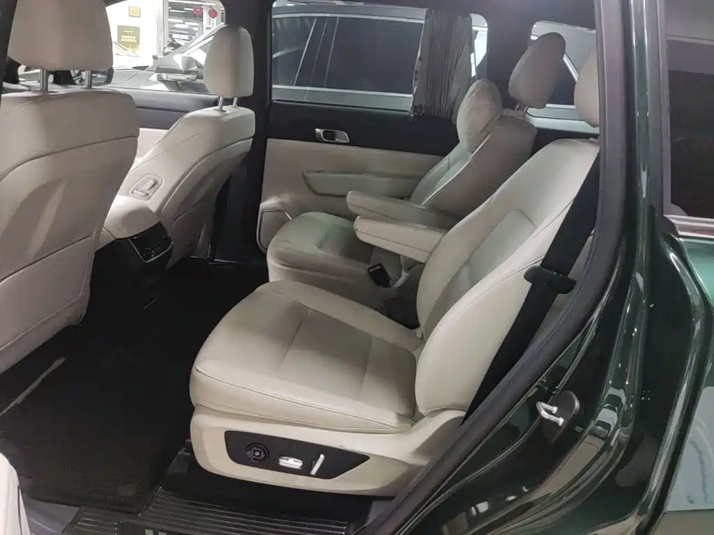 Li Auto Li ONE — миниатюра 17