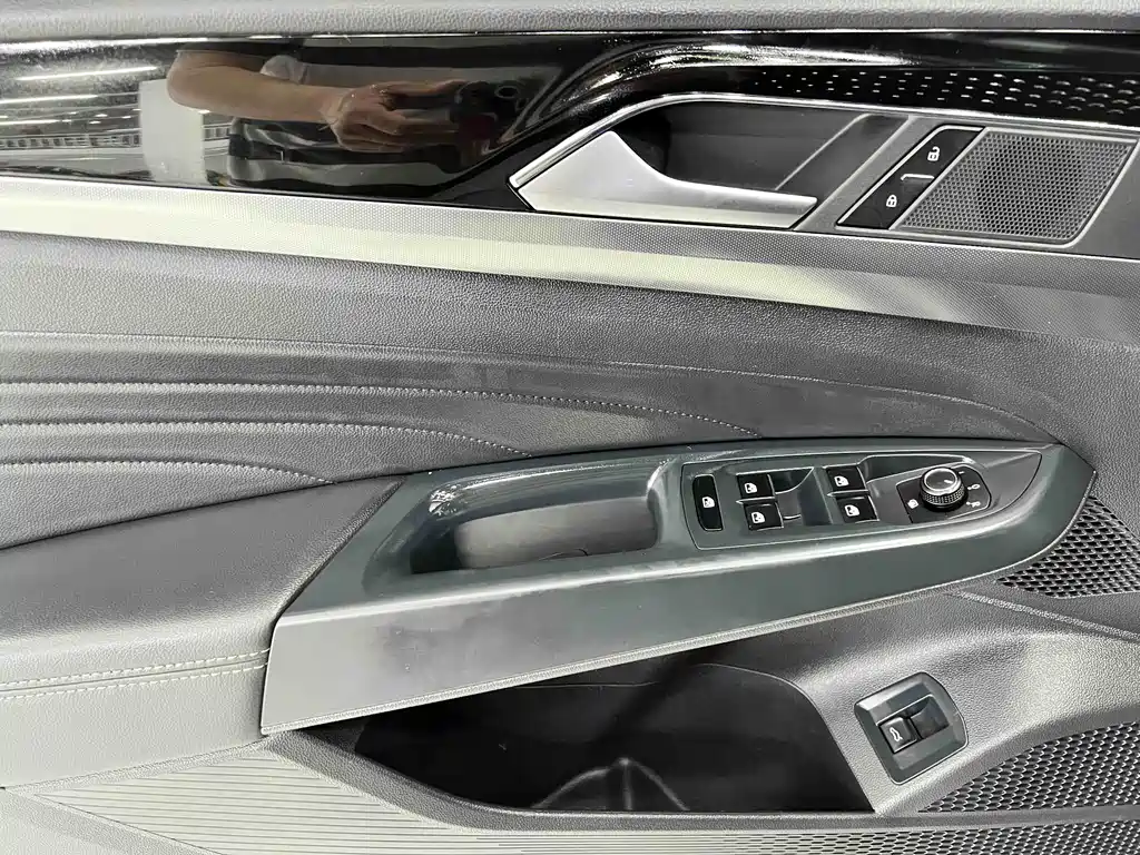 Volkswagen Passat 2022 280TSI Elite
