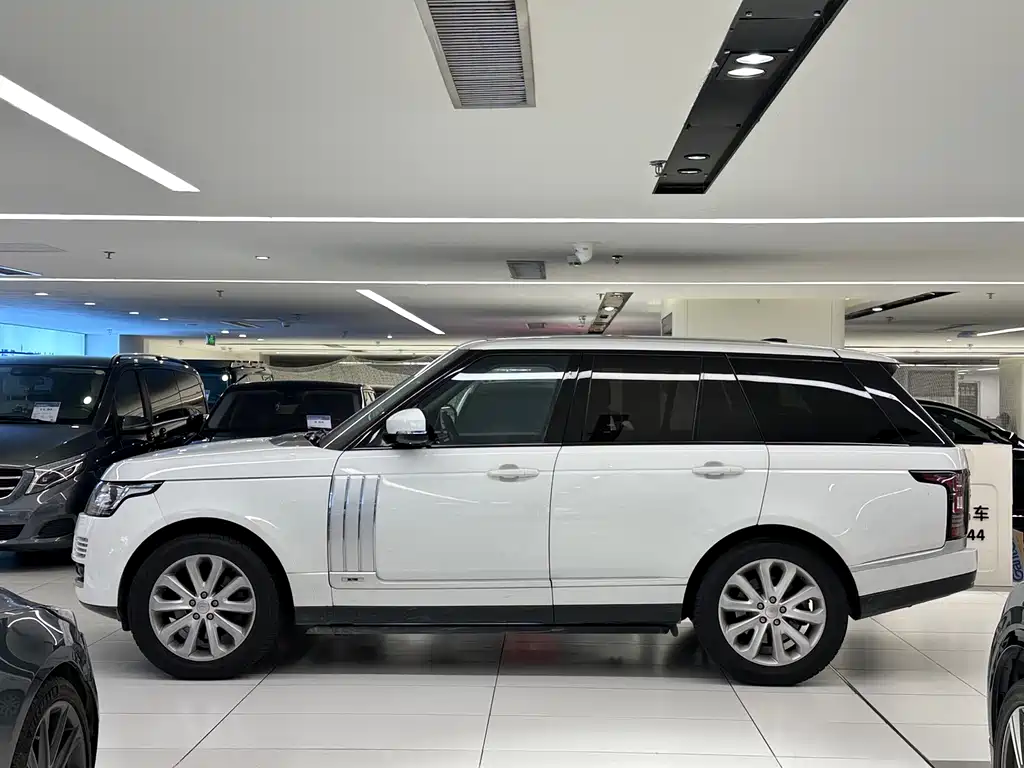Land Rover Range Rover — миниатюра 4